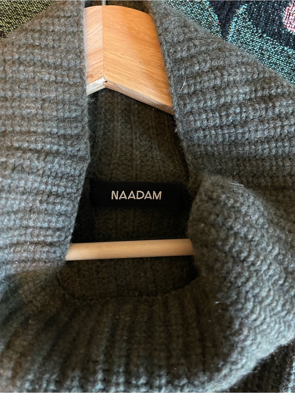 NAADAM Oversized Ribbed Wool Cashmere Turtleneck Olive - Picture 3 of 4